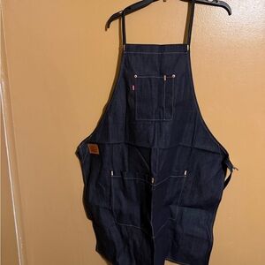 Levi Navy denim apron with 3 pockets #denimapron Levi's Indigo Denim Apron